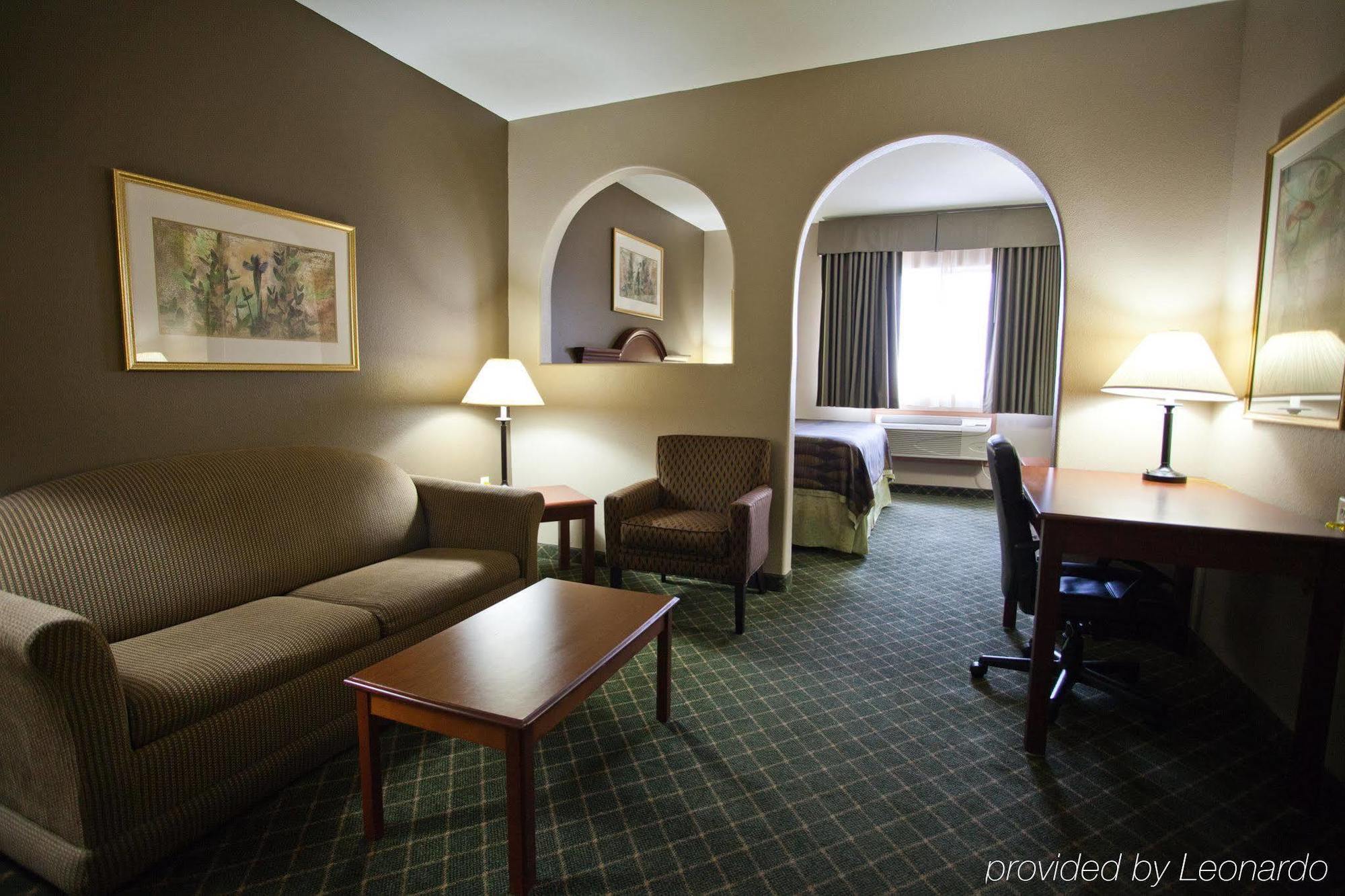 Best Western Plus Tulsa Inn & Suites Exterior foto